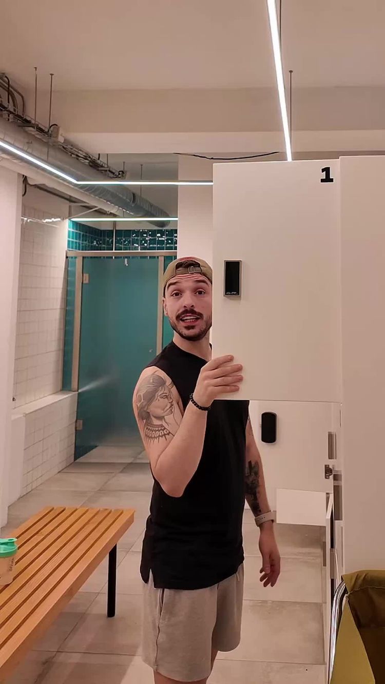Video av Tiago