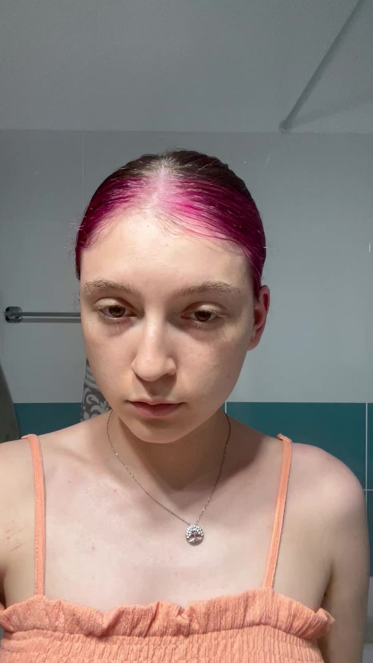 Hautpflege Video von Endora Andreea für MOERIE
