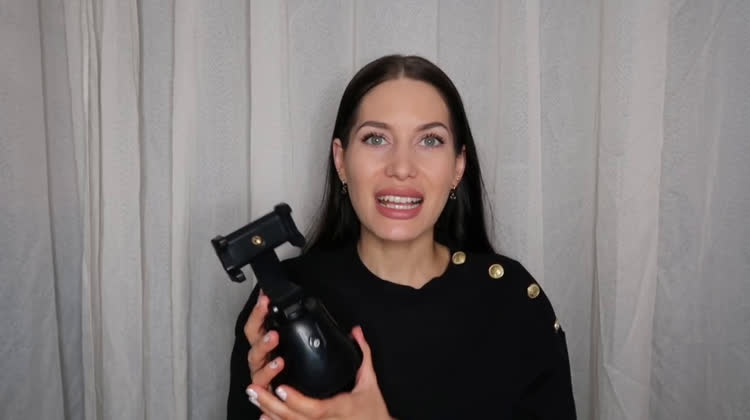 Consumer Goods Video of Dora for Gizzmo